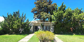 Spacious Arden Area 3bd/2ba Duplex with Garage Gallery 1