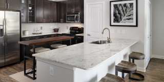 Avalon Lakeside Gallery 1