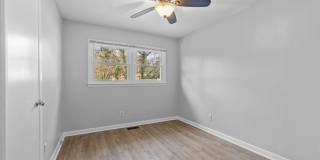 Beautiful 3BR Home in SE Raleigh - Fully Renovated + HUGE Fenced in Yard! Gallery 11