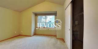 Charming two-story condo with two master suites - Pet Friendly! Gallery 22
