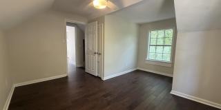 212 Goshen Gallery 11
