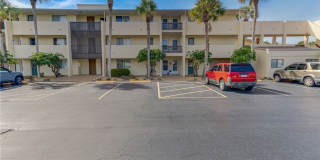 55+ Charming first-floor condo nestled in the serene Fairways 3 Condominiums Gallery 5