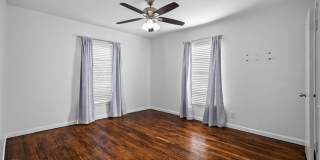 920 N Virginia Street Gallery 8