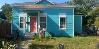 Downtown-Charming Vintage Home-Section 8 accepted Downtown-Charming Vintage Home-Section 8 accepted Gallery 1