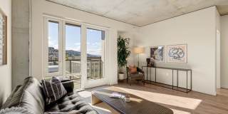 Byline Apartments Gallery 38
