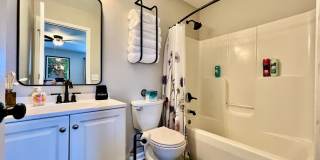 Fully Furnished Home with great location Gallery 12