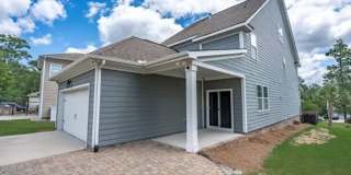 5 bedroom 3.5 bath great floorplan located in The Villages Gallery 7