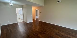 Wonderful Coronado Floorplan with 2 Car Garage Gallery 5