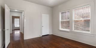 1618 W KINGS HWY Gallery 9