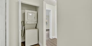 Pierce Beach Premier Apartments at Woodland Condominium Gallery 15
