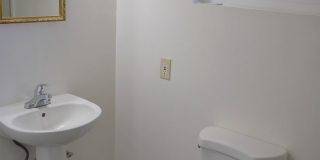 Beautiful 3 Bedroom and 2 Bathroom Home Gallery 5