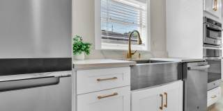 Gorgeous 3br/2ba/1 Car Gar Single Family Home Available Now! Gallery 8