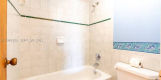 430 Commodore Dr Gallery 24