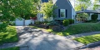2011 Rowland Avenue NE Gallery 1