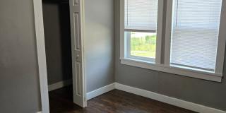 Charming 2-Bedroom Home with Open Floor Plan & Fenced Backyard Charming 2-Bedroom Home with Open Floor Plan & Fenced Backyard Gallery 6