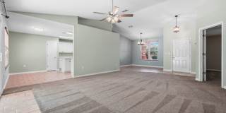 Your Own Backyard Oasis – 3 Bedroom Pool Home in South Crestview! Gallery 12