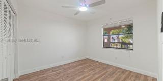 880 NE 207th Ter Gallery 8
