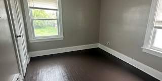 3bd Single Cash Pay/Section 8 Gallery 8
