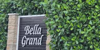 10416 NW 8th St Gallery 1