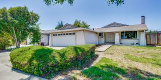 6063 Pineland Avenue Gallery 4