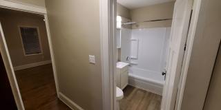 2 Bedroom, 1 Bathroom home with large garage Gallery 27