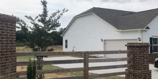 1109 Day Drive - Westside Home Available August! Gallery 4