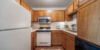 Brookwood Apartments Gallery 16