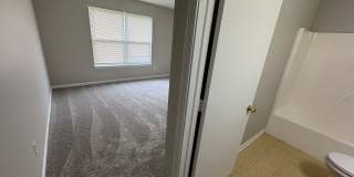 Lawrence-Fort Ben-Oaklandon 3 Bedroom and 2.5 Bathroom Gallery 26