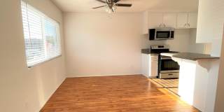 5715 Vineland Avenue Gallery 1