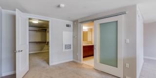 5550 Wilshire at Miracle Mile by Windsor Gallery 34