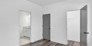 Modern Townhome in Rosewood – Walk to USC, Dining & More! Gallery 28