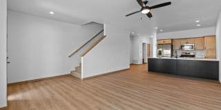 Great Location! Gallery 7