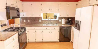 FOR RENT in LAFAYETTE! Gallery 7