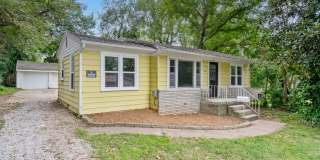 REMODELED 3 Bedroom | 1 Bathroom | 2 Car Garage HOME -- 1100 Sqft, PETS WELCOME! REMODELED 3 Bedroom | 1 Bathroom | 2 Car Garage HOME -- 1100 Sqft, PETS WELCOME! Gallery 1