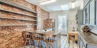 3247 West 19th Avenue - Carriage Unit B Gallery 20