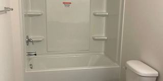 Room in 3 Bedroom Home at Mariners Ct Gallery 13