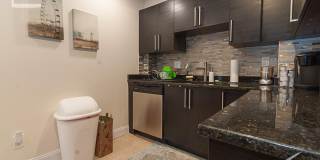 2 bed in Brookline Gallery 9