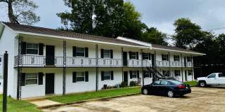 Dawg's Landing Apartments - ANS Gallery 1