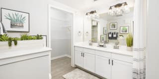 Evergreen at Tuscany Villas Gallery 20