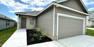 New & Modern 1 Story - 3 Bedroom 2 bath in New Vida Subdivision - South San Antonio Gallery 1