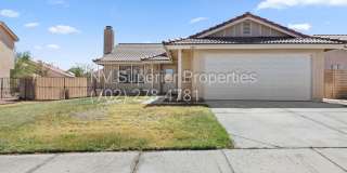 SW!! Spring Valley!! Single Story!!! Covered Patio!!! Fire Place!! Pet Friendly!!! Community Parks Nearby!!! Gallery 1