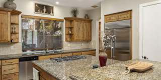 9572 E Mountain Spring Road Gallery 12