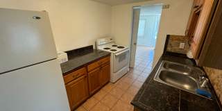 Charming 2 bedroom House Gallery 10