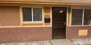 Stylishly Updated 2BR Townhome Near City Park Denver Gallery 1
