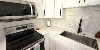 Beautiful 2 bed 1 bath Pohailani Condo Gallery 14