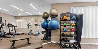 Tennis Towers Apartments Gallery 39