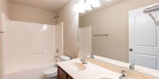 Gorgeous LARGE Family Home! Gallery 24
