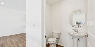 12322 Tinsley Street Gallery 9