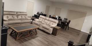 Spacious & Modern Home w/ 4 Bed, 4.5 bath in Manassas, Close to I-66, Includes Lawn & Other Services Gallery 5