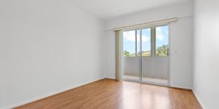 74 MANSFIELD B Gallery 17